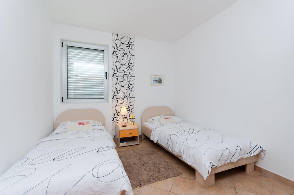 Apartments Valbruna Rovinj Exterior foto